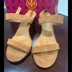 Tory Burch wedges size 8.5